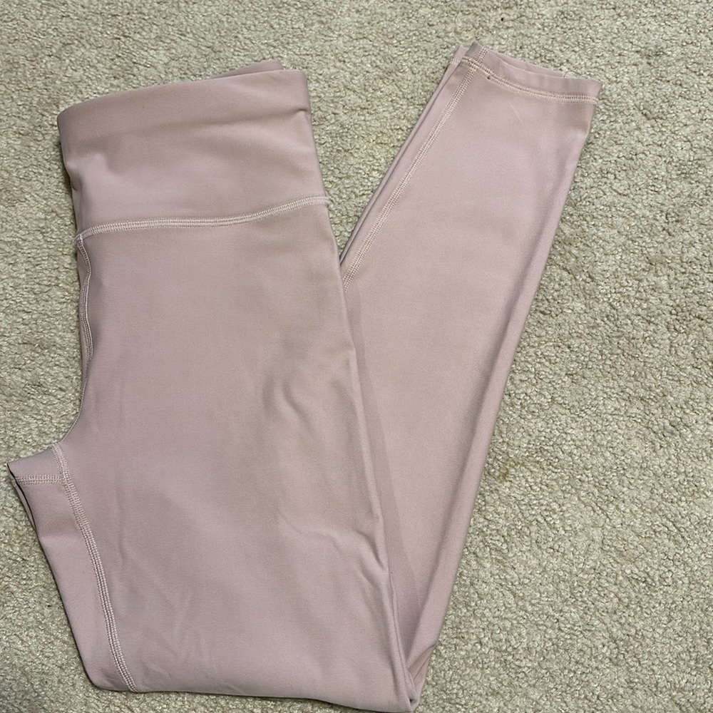 Gently worn size medium Fabletics leggings